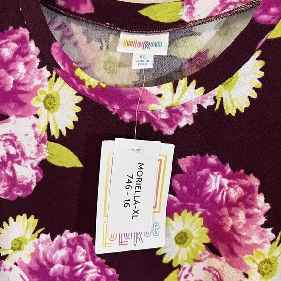 LuLaRoe NWT Moriella Floral Blouse XL Swiss Dot 3/4 Sleeves Bright Colorful Top - Picture 7 of 7